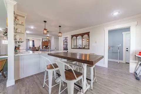 Dining - 415 Earle Ln, Morrison, TN 37357 photo 1 of 3