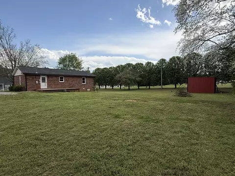 Exterior - 581 Hennessee Ave, Morrison, TN 37357 photo 6 of 6
