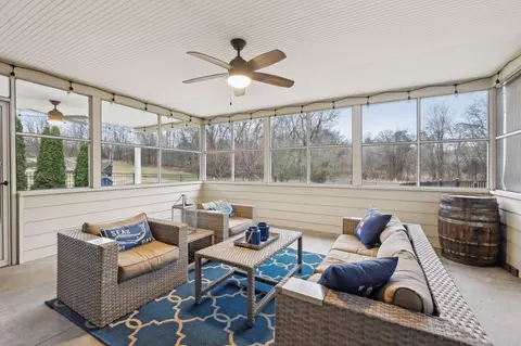1006 Harmony Ln, Hendersonville, TN 37075