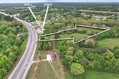 9142 New Lawrenceburg Hwy, Mount Pleasant, TN 38474