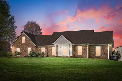 740 Gholson Rd, Clarksville, TN 37043
