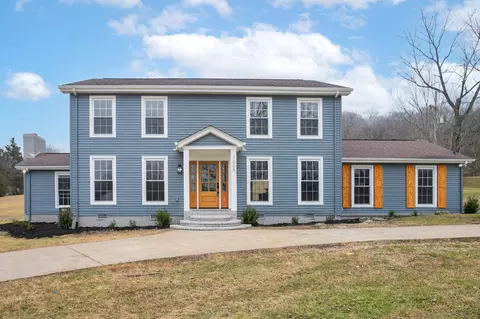 1005 Longview Dr, Hendersonville, TN 37075