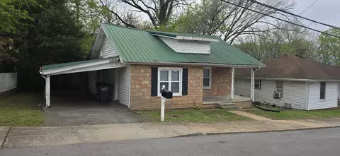 1032 Coulter St, Clarksville, TN 37040