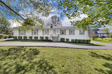 410 Shawnee Dr, Columbia, TN 38401