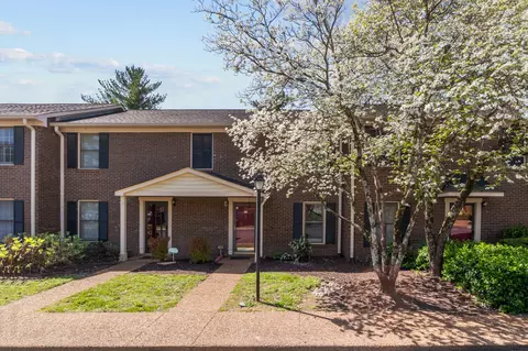 424 Westfield Dr, Nashville, TN 37221