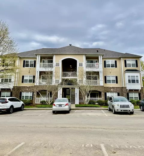 8211 Lenox Creekside Dr #12, Antioch, TN 37013
