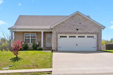 148 Tomahawk Pt, Clarksville, TN 37040