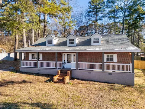 1749 Varner Rd, Hixson, TN 37343