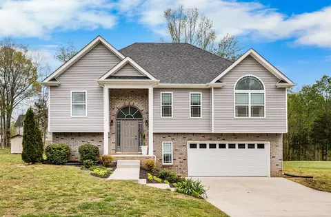 1651 Stone Trail Dr, Clarksville, TN 37043