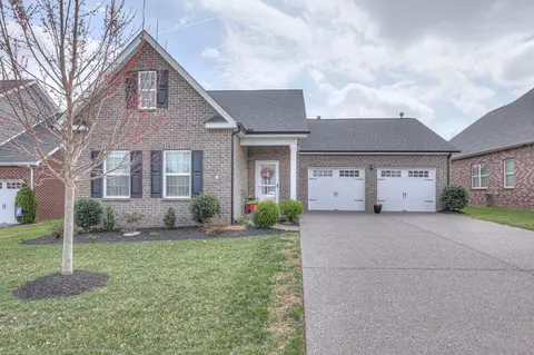 745 Pebble Creek Ln, Lebanon, TN 37090