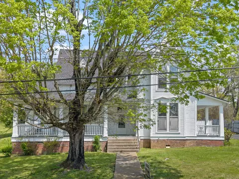 201 Knob Creek Rd, Wartrace, TN 37183