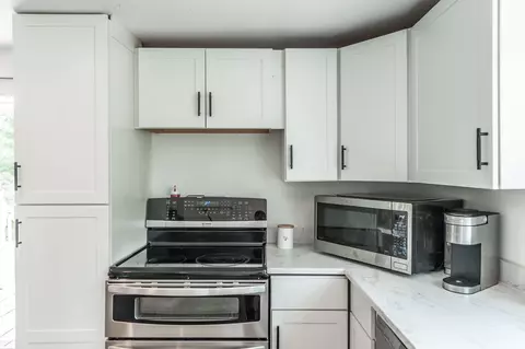 Kitchen - 755 Hog Back Ridge Rd, Bethpage, TN 37022 photo 3 of 3