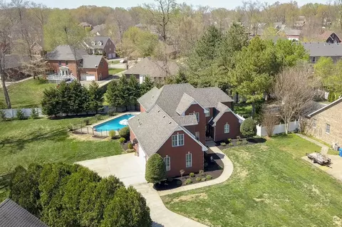 160 Yorkshire Dr, Clarksville, TN 37043