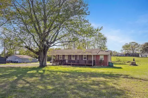 2840 Lylewood Rd, Woodlawn, TN 37191