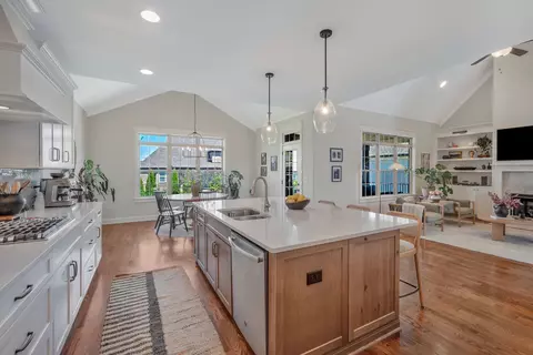 1009 Alpaca Dr, Spring Hill, TN 37174