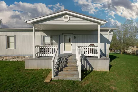 458 Underwood Rd, Lafayette, TN 37083