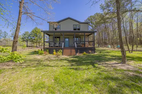 132 Old Firetower Rd, Tracy City, TN 37387