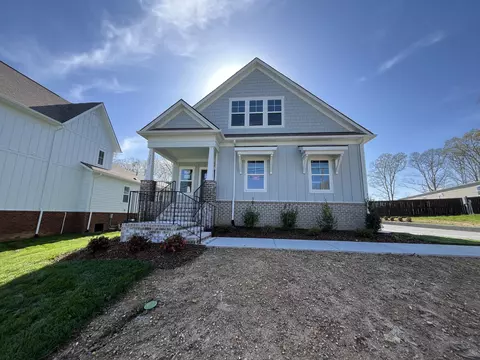 7312 Lake Rd, Fairview, TN 37062