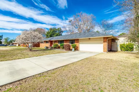 4725 Fairwood Ln, Chattanooga, TN 37416
