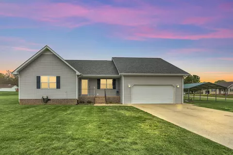331 Jacoby Dr, Manchester, TN 37355