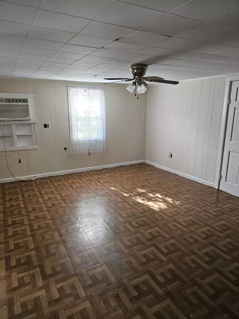 219 Vine Cir, Loretto, TN 38469 photo 5