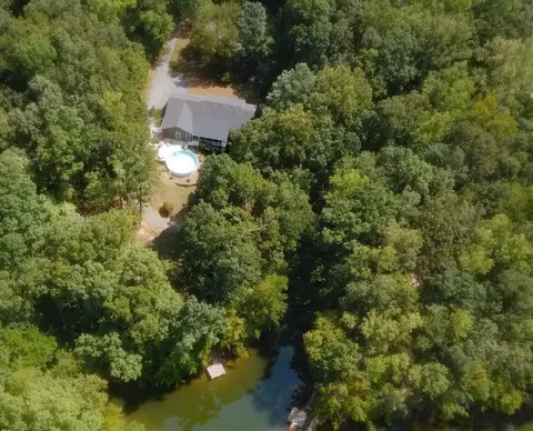 211 Timber Ln, Winchester, TN 37398
