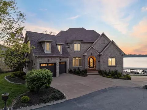 717 Lakeshore Pt, Old Hickory, TN 37138