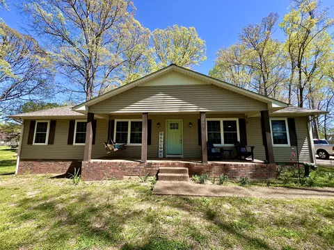 309 Forrest Ave, Lawrenceburg, TN 38464
