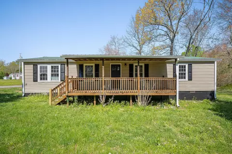 689 Capshaw Rd, Smithville, TN 37166