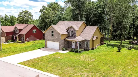 426 Kristie Michelle Ln, Clarksville, TN 37042