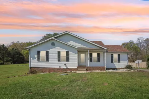 2630 Cummings Cir, Clarksville, TN 37042