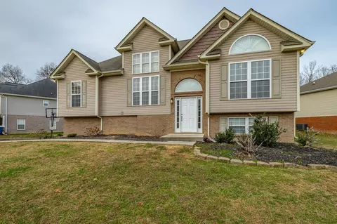 6143 Oilskin Dr, Ooltewah, TN 37363