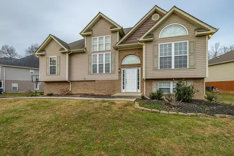 6143 Oilskin Dr, Ooltewah, TN 37363