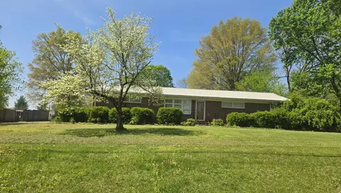 1304 Old Estill Springs Rd, Tullahoma, TN 37388