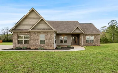 134 Farm View Cir, Rock Spring, GA 30739