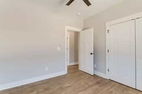 Bedroom - 1583 Smartt Sta, Morrison, TN 37357 photo 5 of 8