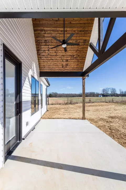 Exterior - 1583 Smartt Sta, Morrison, TN 37357 photo 9 of 10