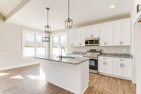 Kitchen - 1583 Smartt Sta, Morrison, TN 37357 photo 1 of 6