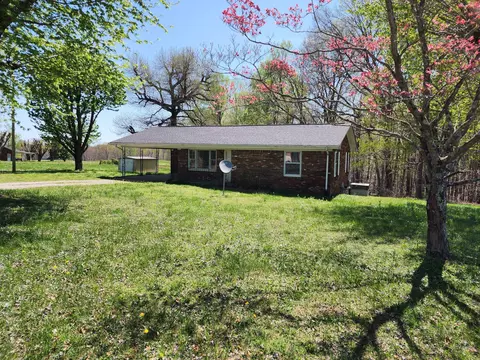 288 Dotson Rd, Lafayette, TN 37083