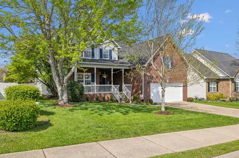 1299 Chapmans Retreat Dr, Spring Hill, TN 37174