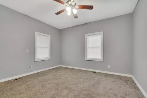 460 E State St, Murfreesboro, TN 37130 photo 9