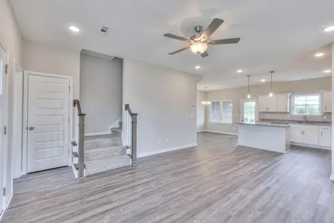 103 Bartow St, Decherd, TN 37324 photo 5