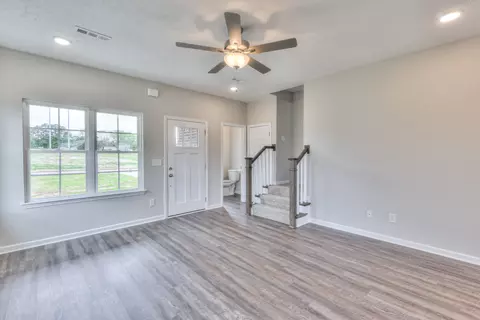 103 Bartow St, Decherd, TN 37324 photo 6