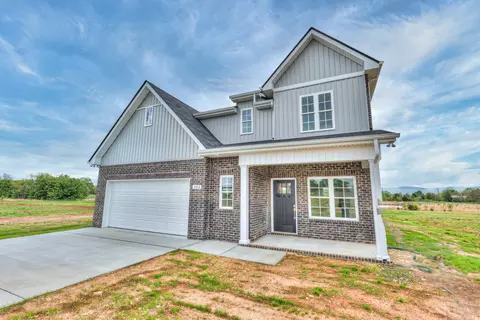 103 Bartow St, Decherd, TN 37324 photo 3