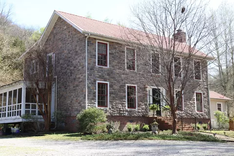 595 Woodard Ln, Dixon Springs, TN 37057