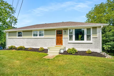 1001 N Graycroft Ave, Madison, TN 37115