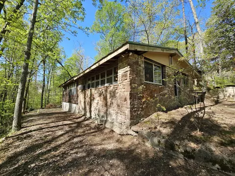 50 Deaton Ln, Parsons, TN 38363