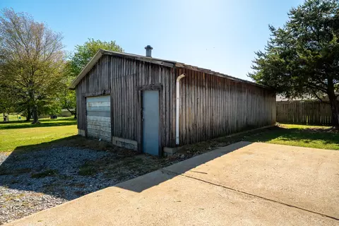 Exterior - 213 Smith Cir, Loretto, TN 38469 photo 8 of 8