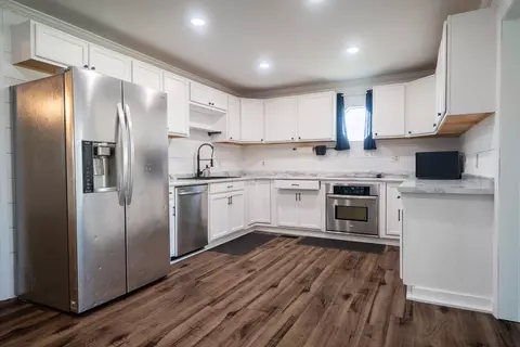 Kitchen - 213 Smith Cir, Loretto, TN 38469 photo 1 of 1