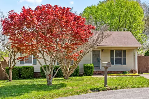 521 Gray Fox Ct, Hopkinsville, KY 42240